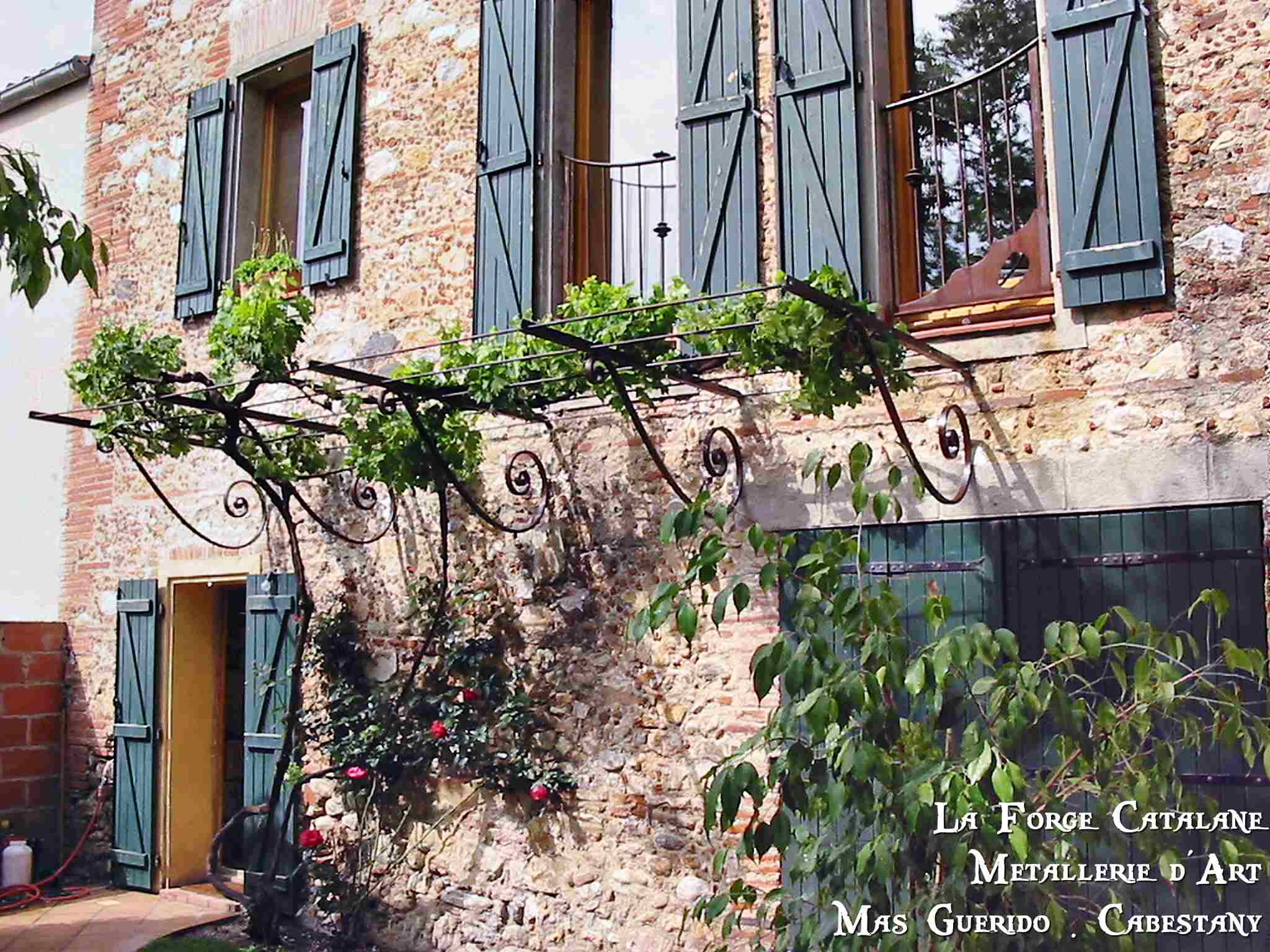 treille droite volutes fer Forge Catalane Cabestany (4).jpg